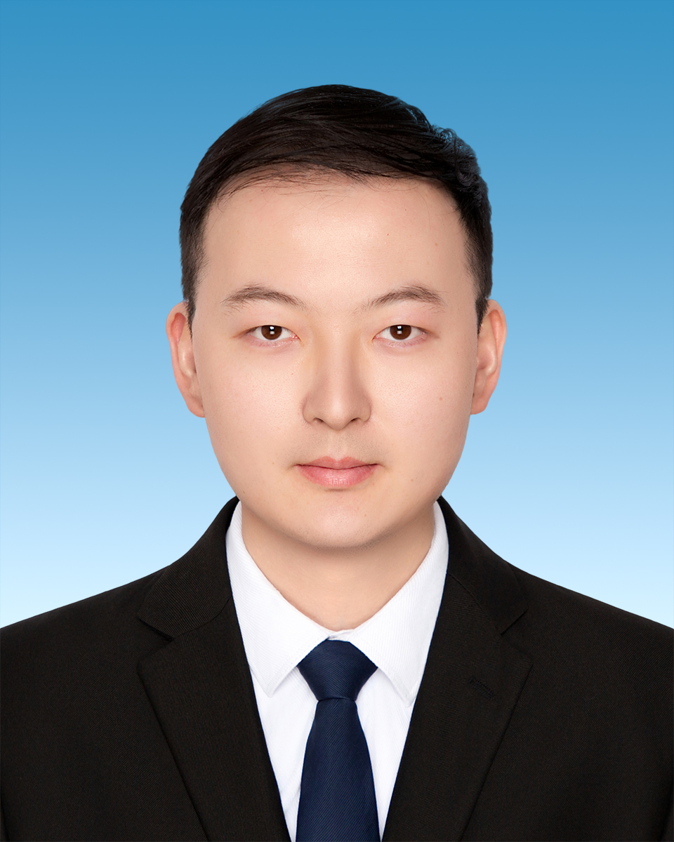 李治  公司党委委员（组织委员）、副经理